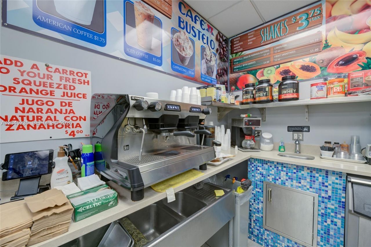 CafÃ© For Sale In South Miami Area , South Miami, FL 33143 Photo