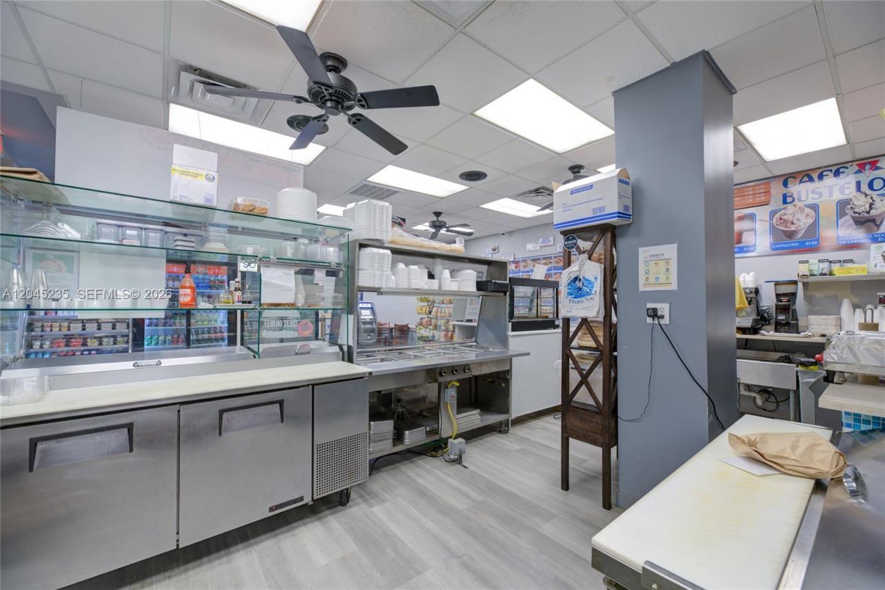 CafÃ© For Sale In South Miami Area , South Miami, FL 33143 Photo