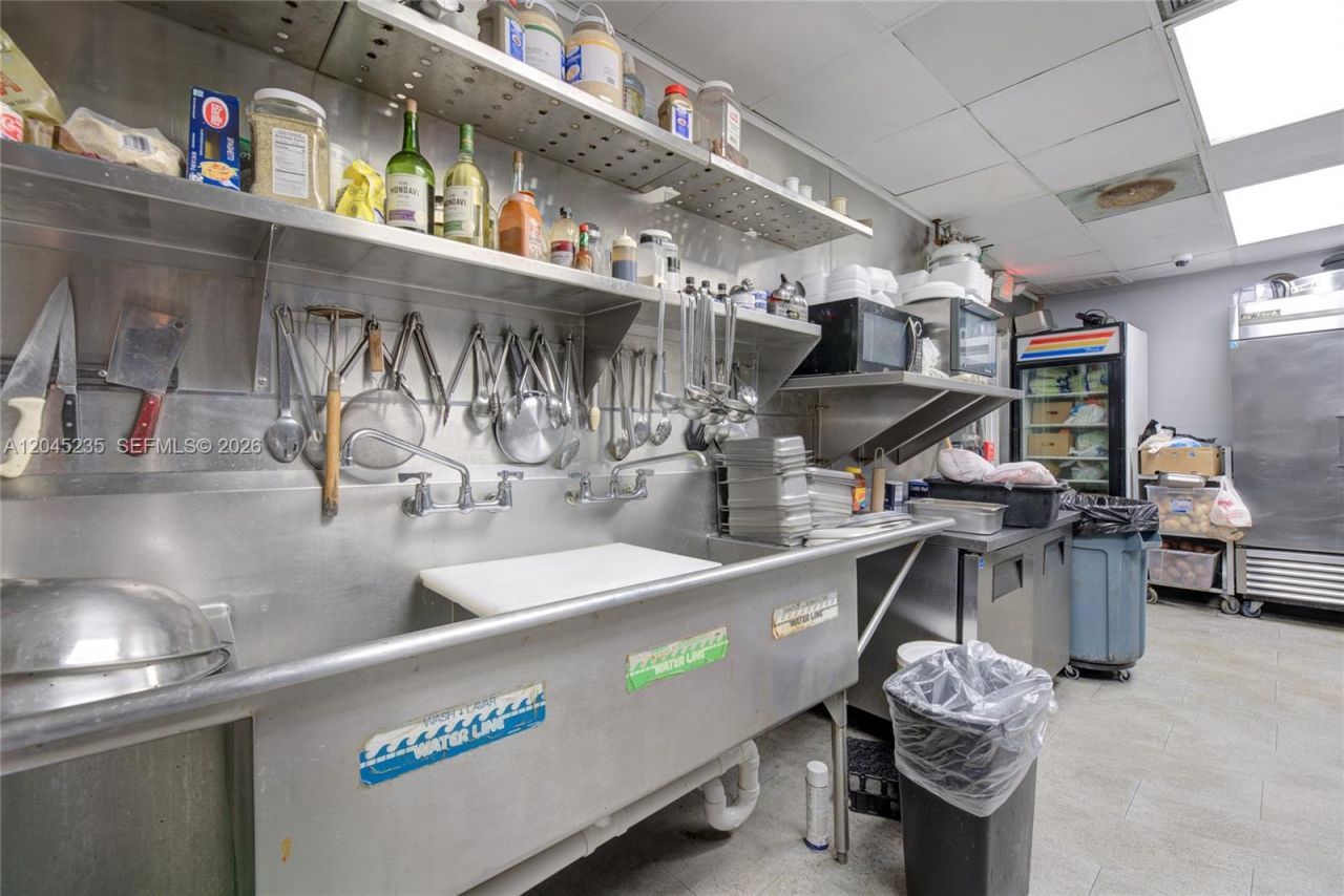 CafÃ© For Sale In South Miami Area , South Miami, FL 33143 Photo