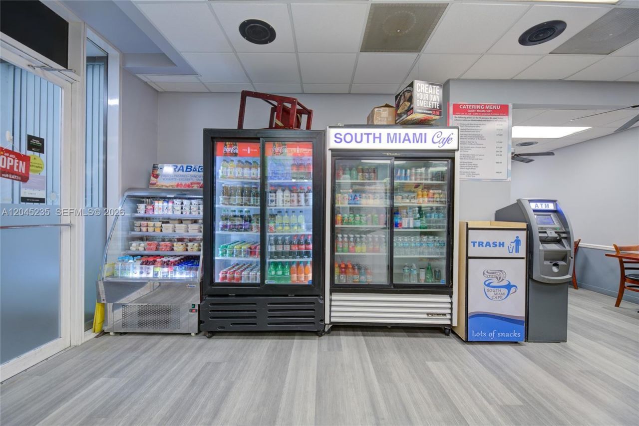 CafÃ© For Sale In South Miami Area , South Miami, FL 33143 Photo