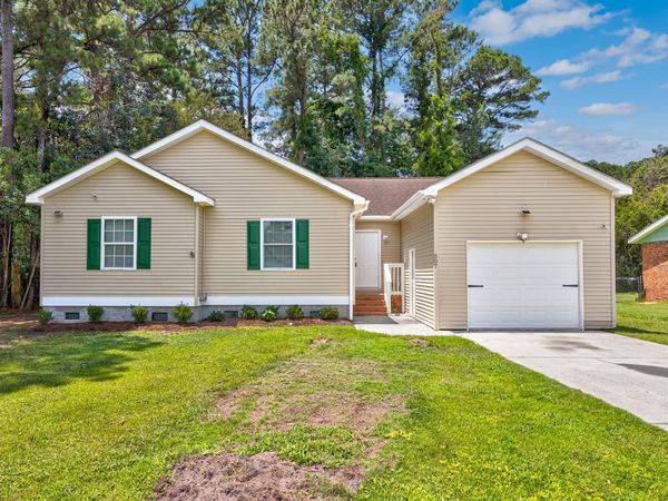 507 Forestbrook Dr., Myrtle Beach, SC 29579