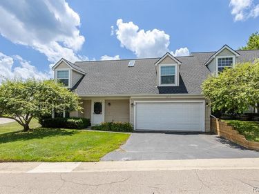 1074 Sandpiper Drive, Waterford Twp, MI 48328