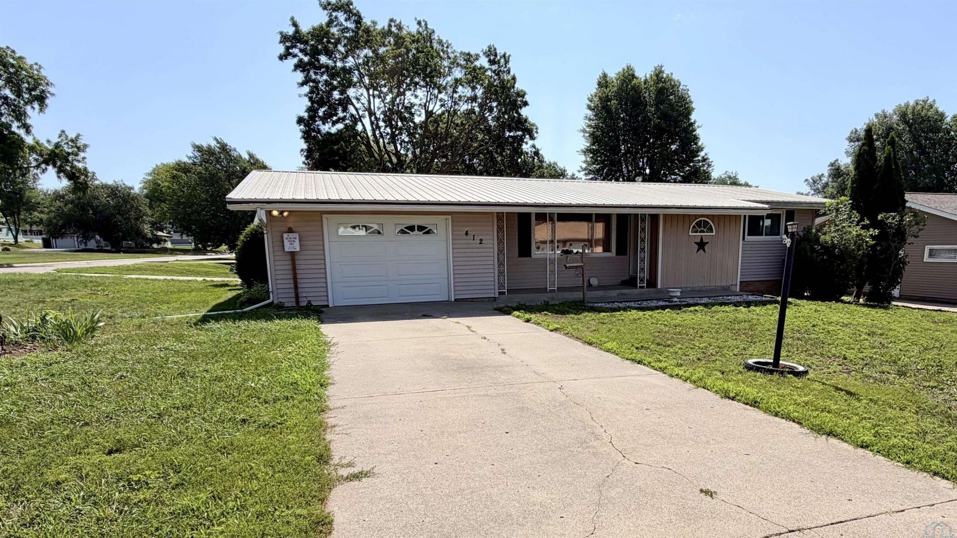 412 Spruce St, Aurelia, IA 51005 Main Photo