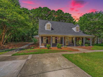 2080 Kings Gate Lane, Mount Pleasant, SC 29466