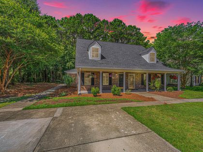 2080 Kings Gate Lane Mount Pleasant, SC 29466