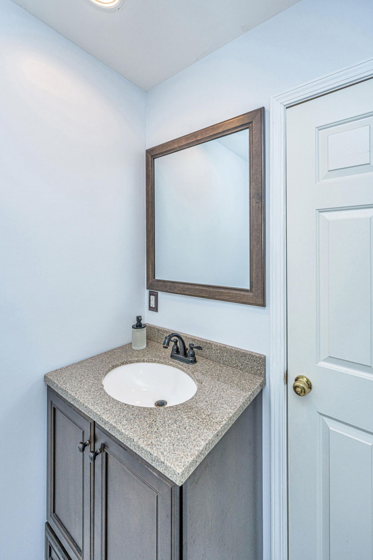 2080 Kings Gate Lane Photo 18