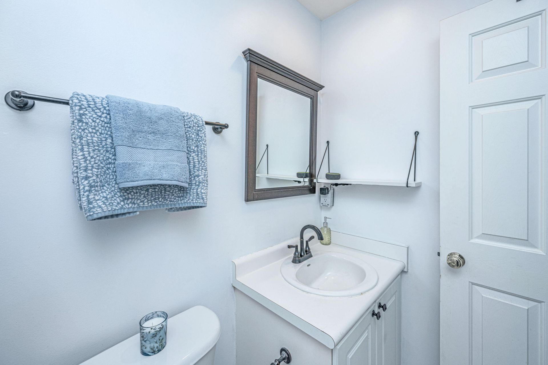 2080 Kings Gate Lane Photo 23