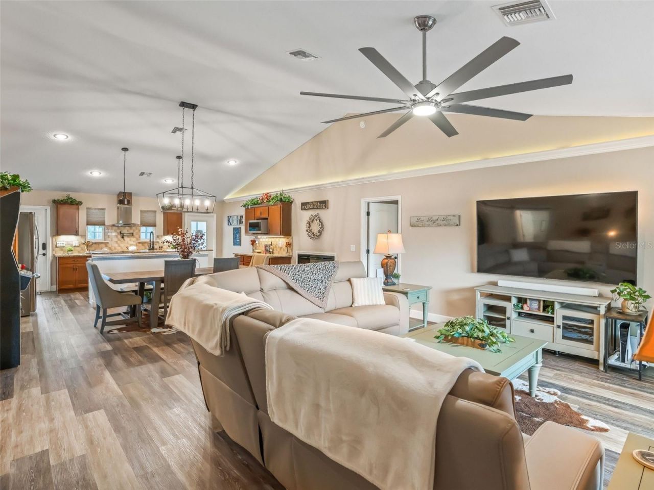 6570 SE 175th Court, Morriston, FL 32668 Photo