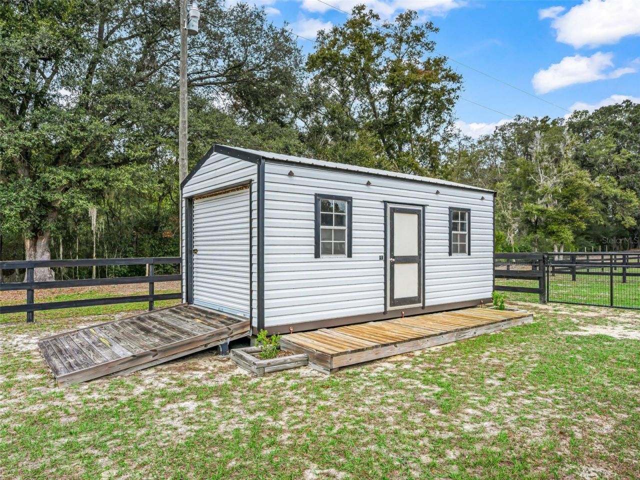 6570 SE 175th Court, Morriston, FL 32668 Photo