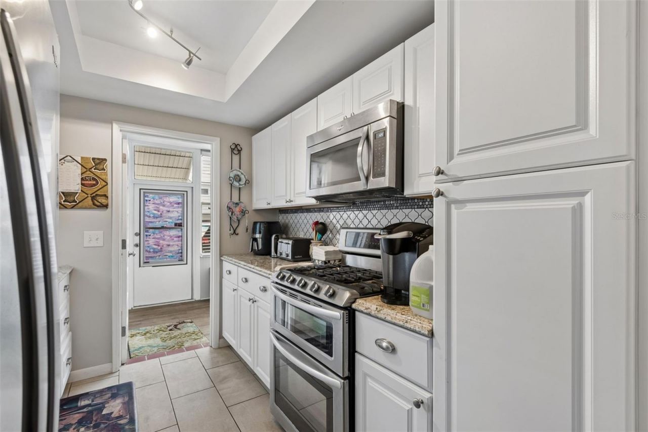 5875 18th Street N, Unit 1, Saint Petersburg, FL 33714 Photo