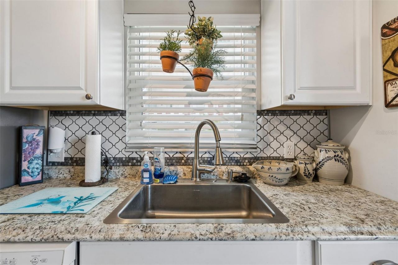 5875 18th Street N, Unit 1, Saint Petersburg, FL 33714 Photo