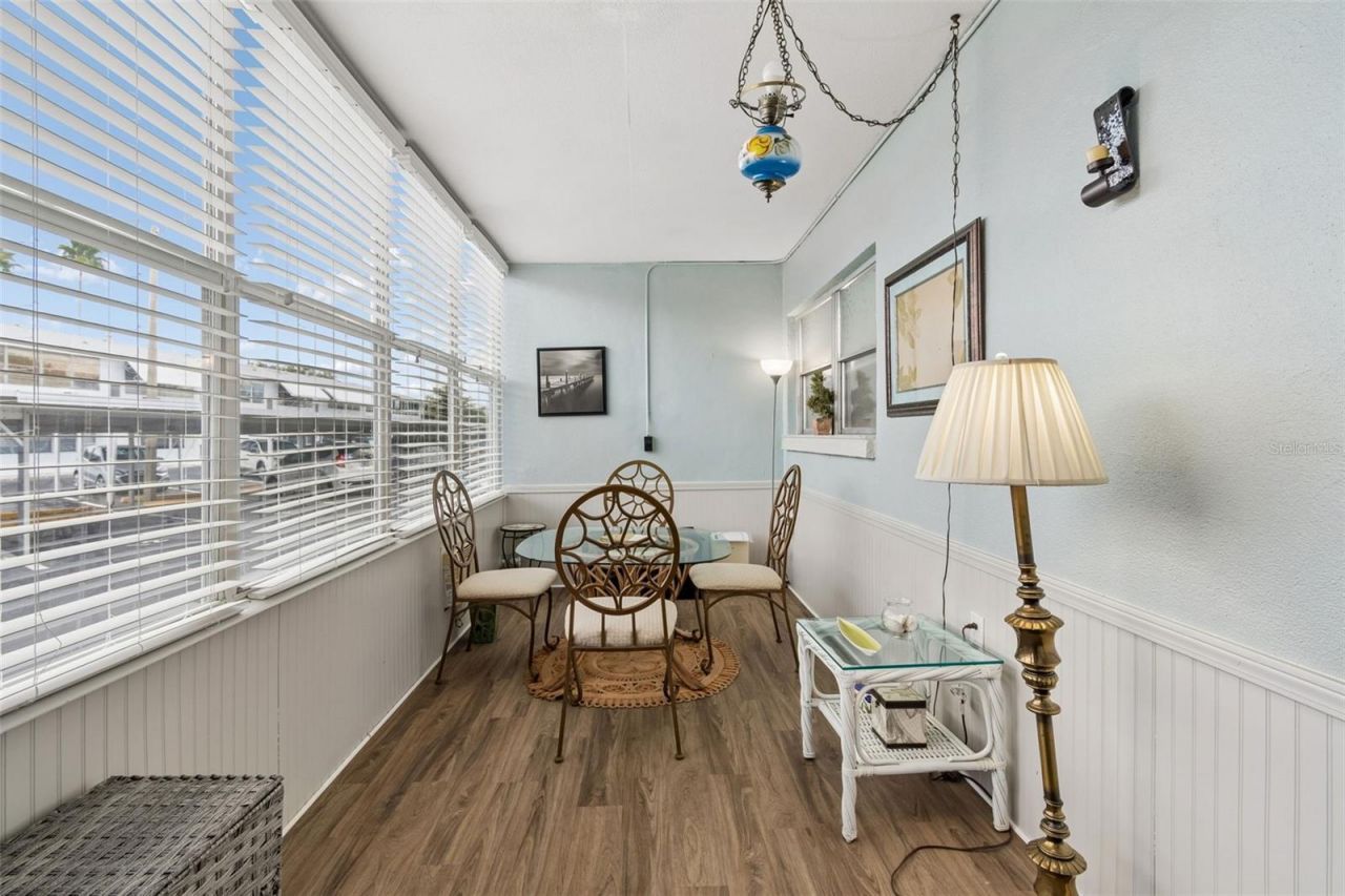 5875 18th Street N, Unit 1, Saint Petersburg, FL 33714 Photo