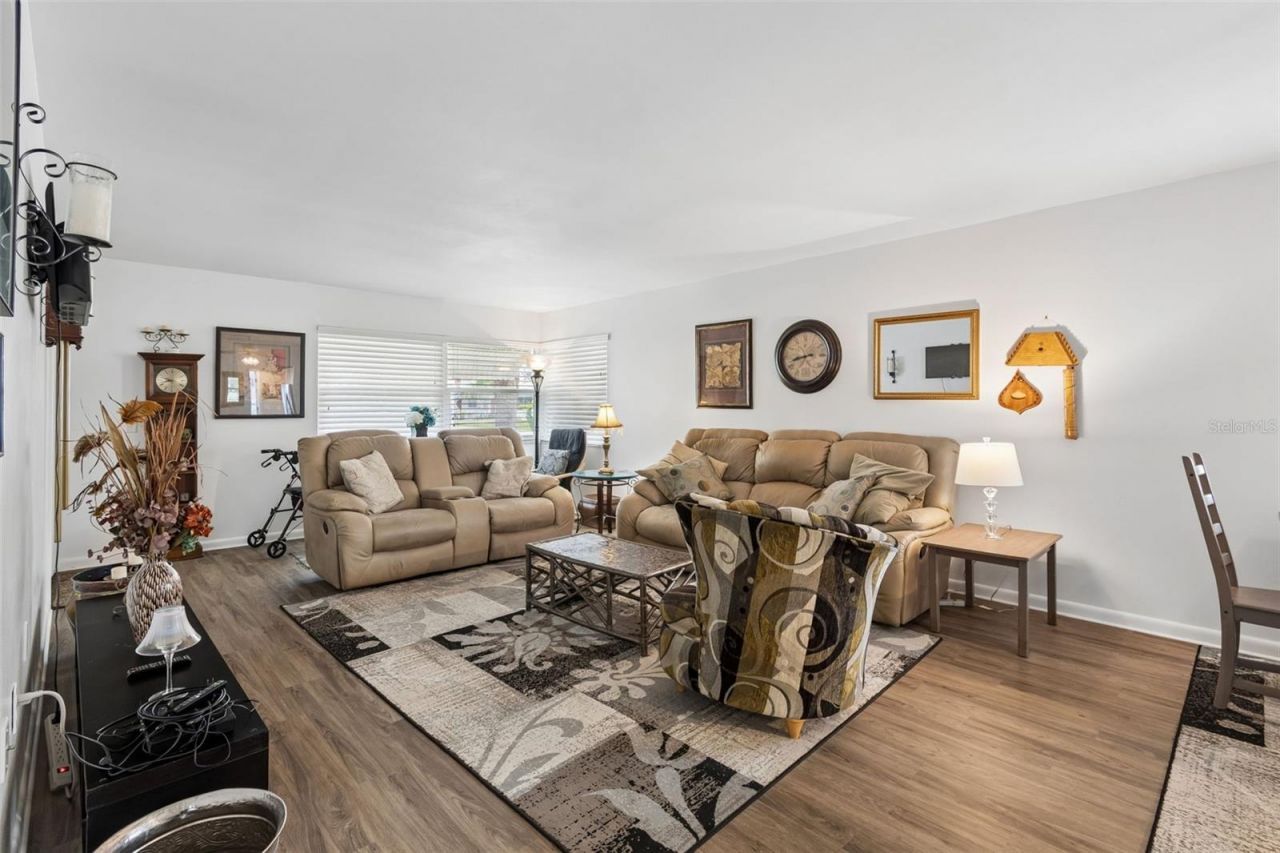 5875 18th Street N, Unit 1, Saint Petersburg, FL 33714 Photo