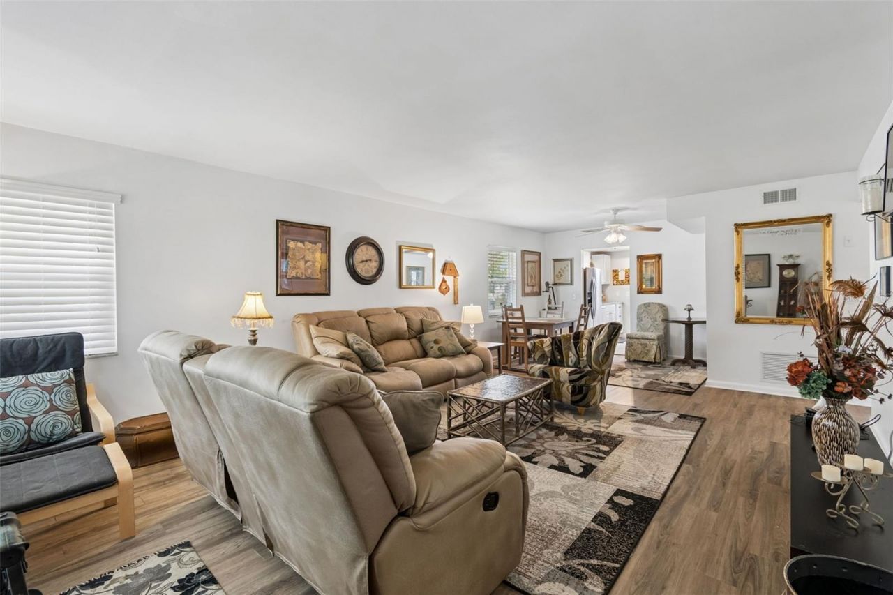 5875 18th Street N, Unit 1, Saint Petersburg, FL 33714 Photo