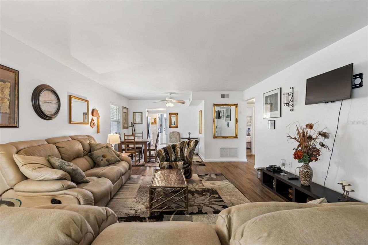 5875 18th Street N, Unit 1, Saint Petersburg, FL 33714 Photo