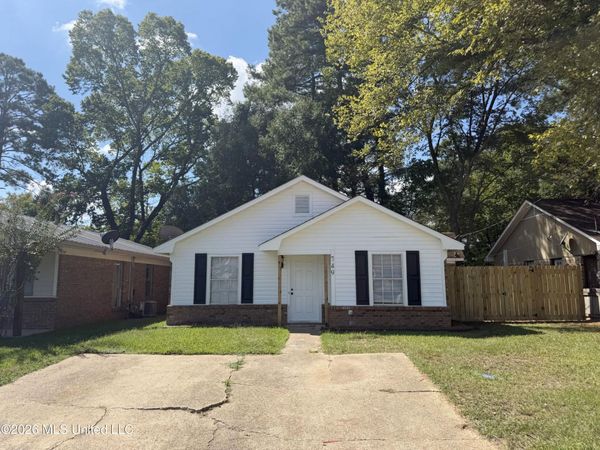 749 Clearmont Drive, Pearl, MS 39208