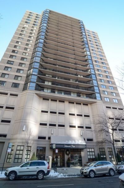 33 W Delaware Place, Unit 15H, Chicago, IL 60610 Main Photo