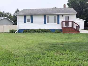 1325 8th Avenue N, Moorhead, MN 56560
