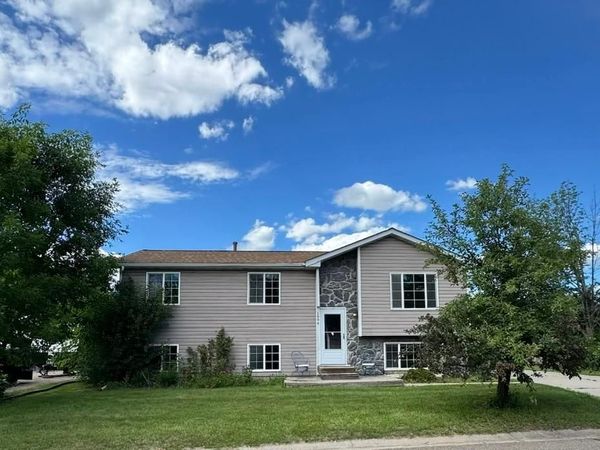 1994 Robin Lane N, Hugo, MN 55038