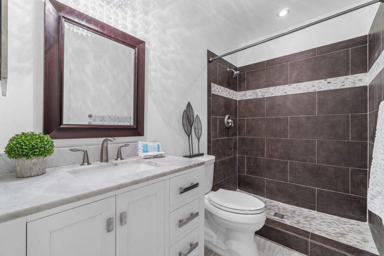 9240 Sabal Ridge Circle, Unit B, Boca Raton, FL 33434 Photo