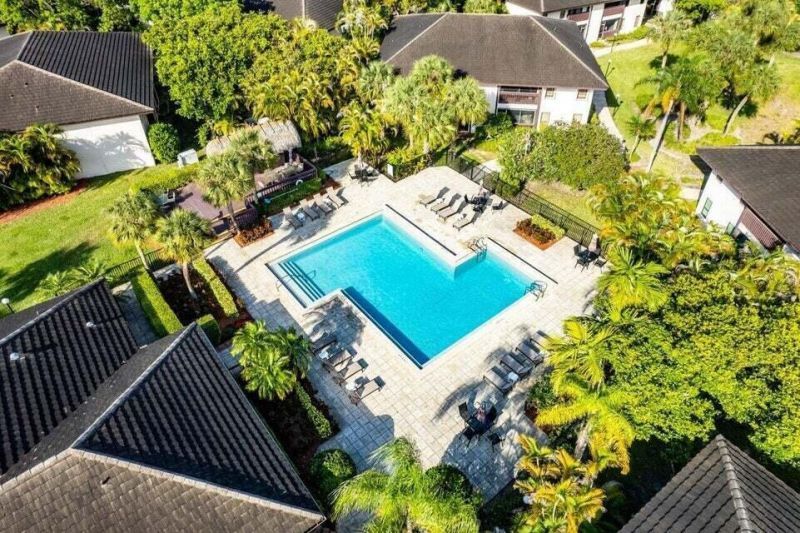 9240 Sabal Ridge Circle, Unit B, Boca Raton, FL 33434 Photo