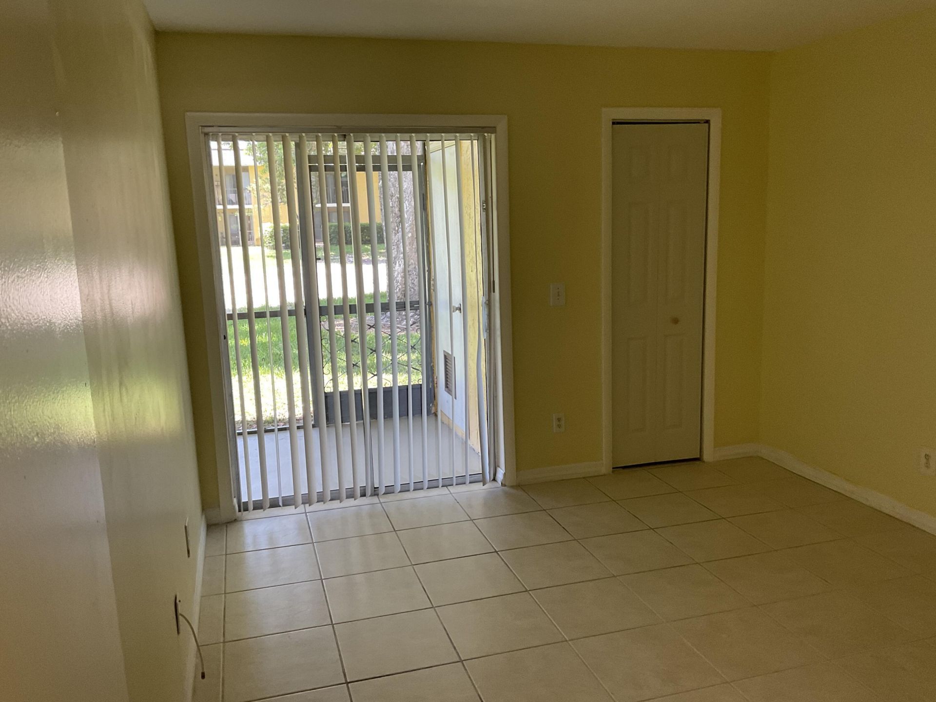 310 Meadows Circle, Boynton Beach, FL 33436 Photo