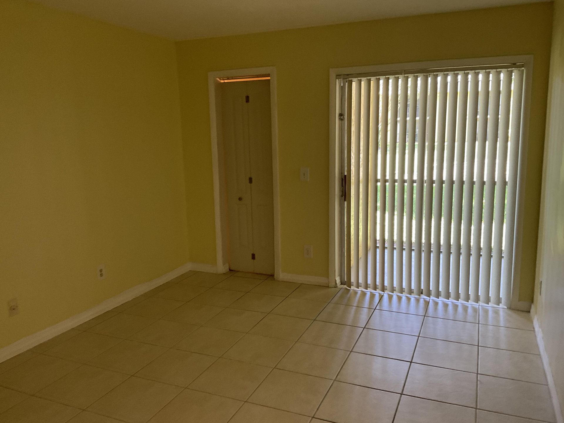 310 Meadows Circle, Boynton Beach, FL 33436 Photo