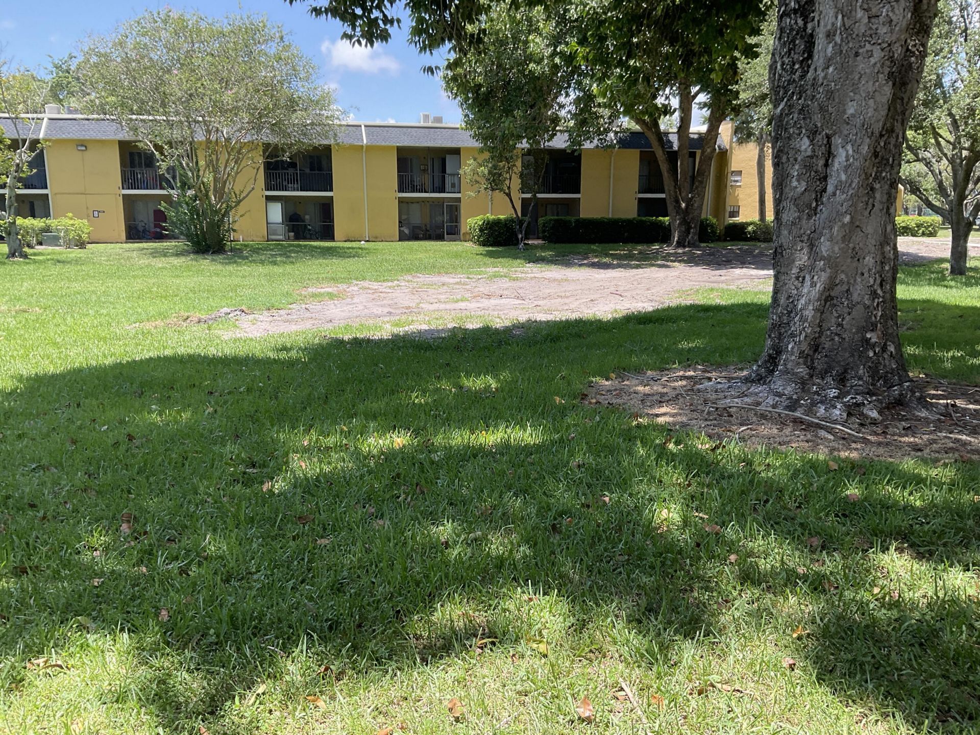 310 Meadows Circle, Boynton Beach, FL 33436 Photo