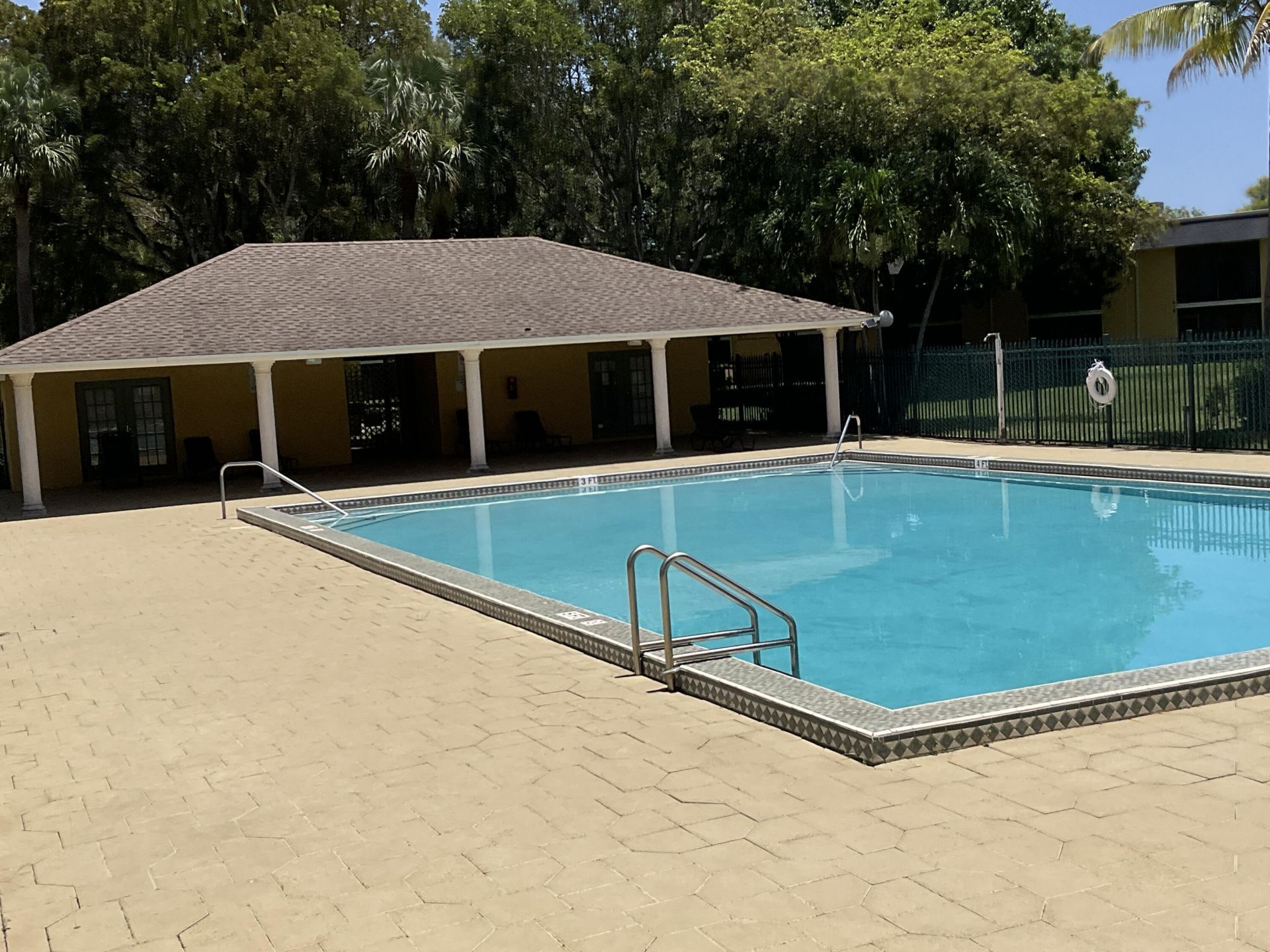 310 Meadows Circle, Boynton Beach, FL 33436 Photo