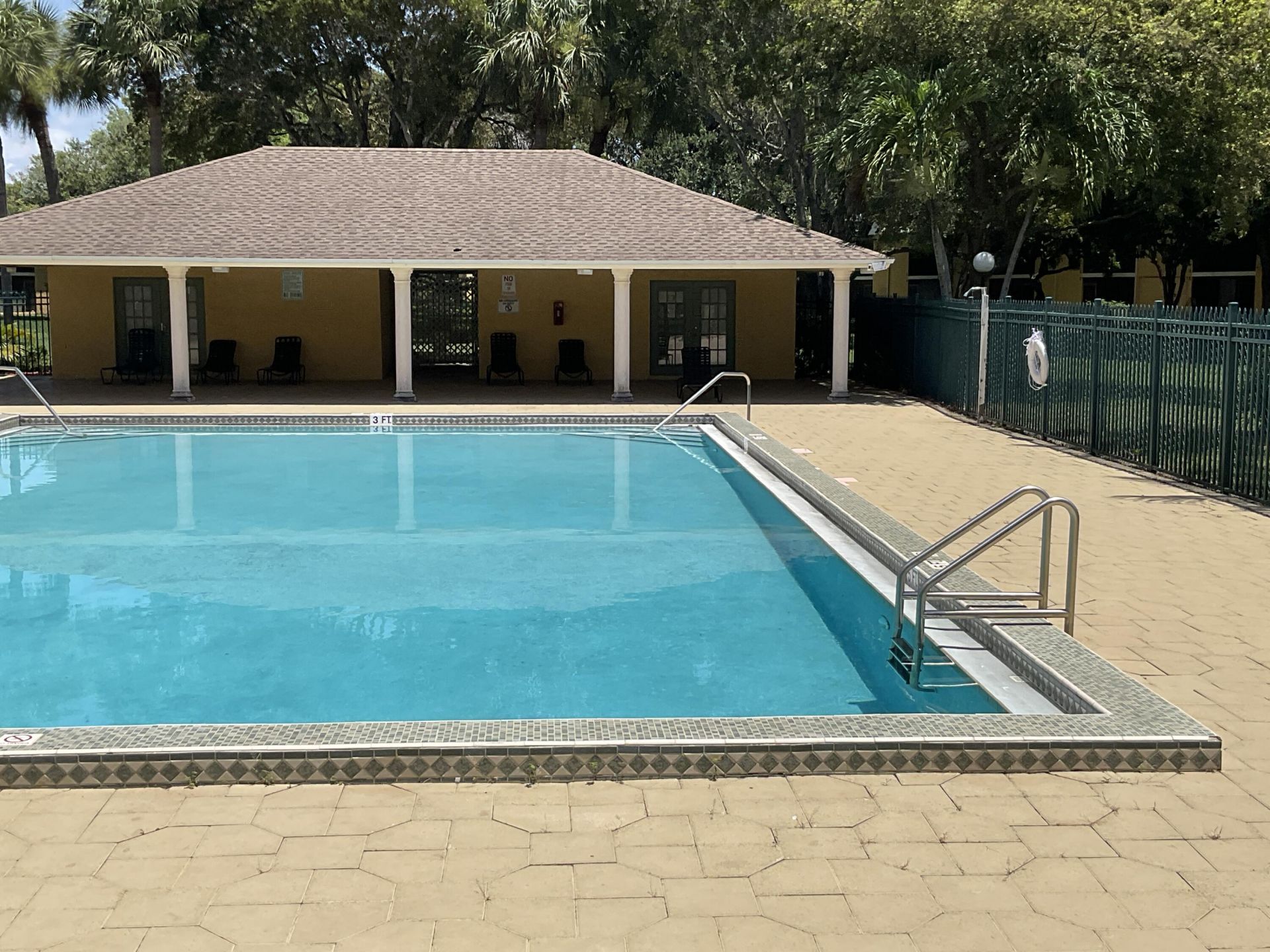 310 Meadows Circle, Boynton Beach, FL 33436 Photo