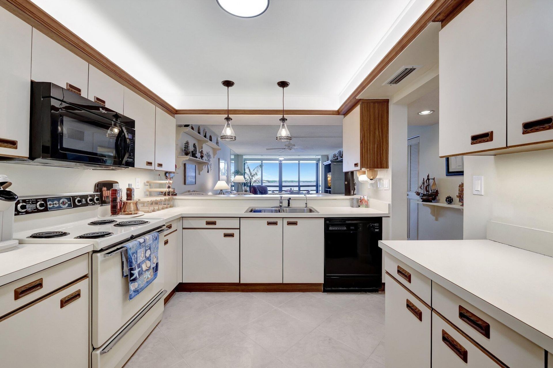 1950 SW Palm City Road, Unit 14-304, Stuart, FL 34994 Photo