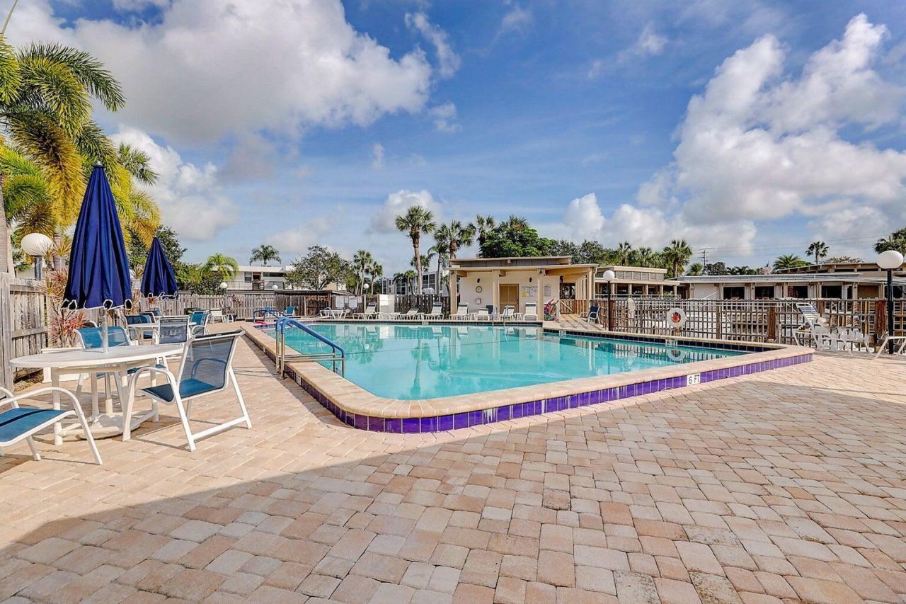 1950 SW Palm City Road, Unit 14-304, Stuart, FL 34994 Photo