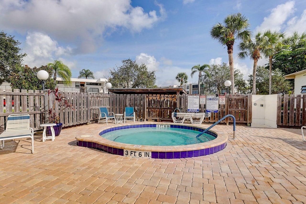 1950 SW Palm City Road, Unit 14-304, Stuart, FL 34994 Photo