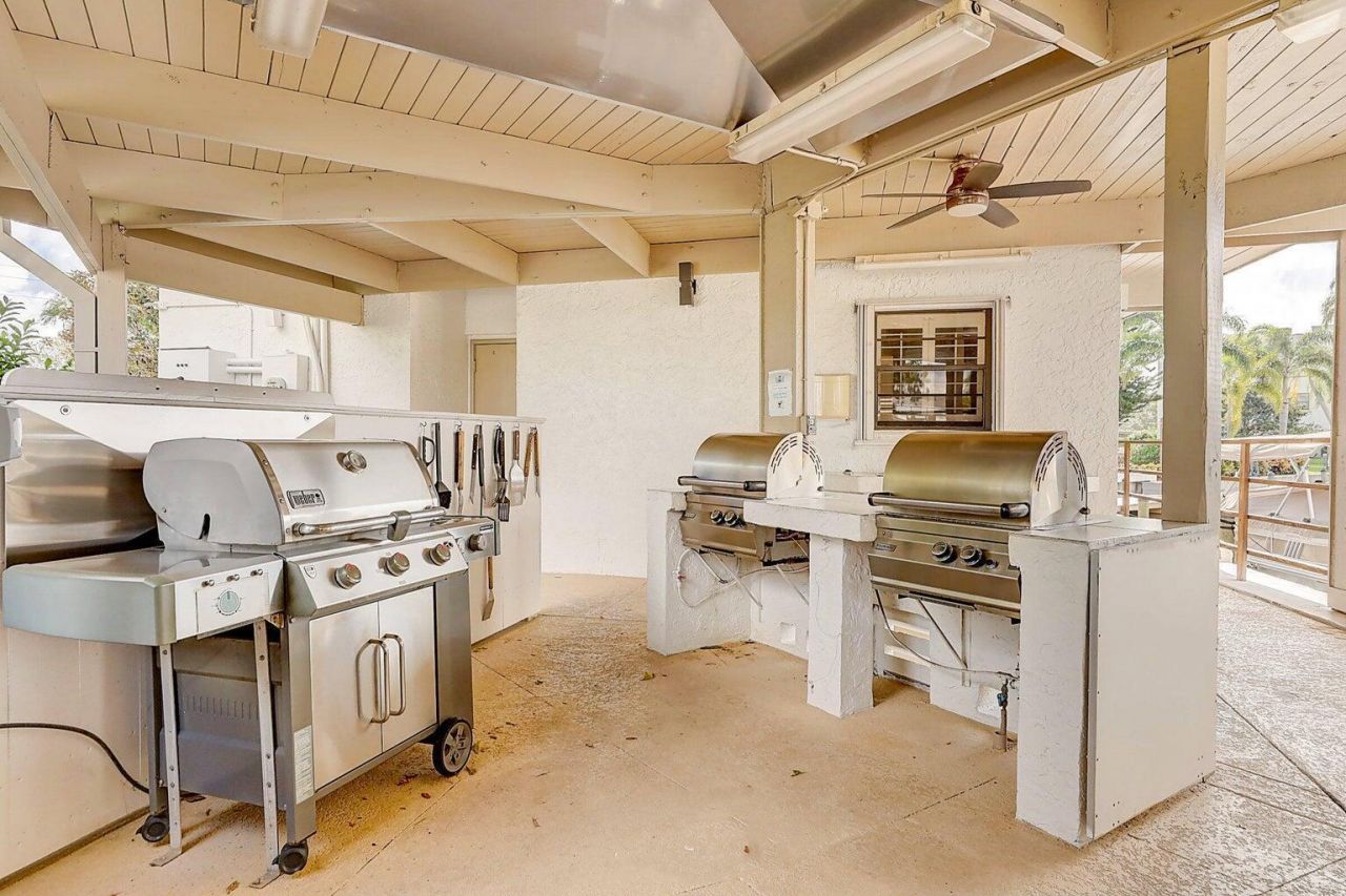 1950 SW Palm City Road, Unit 14-304, Stuart, FL 34994 Photo