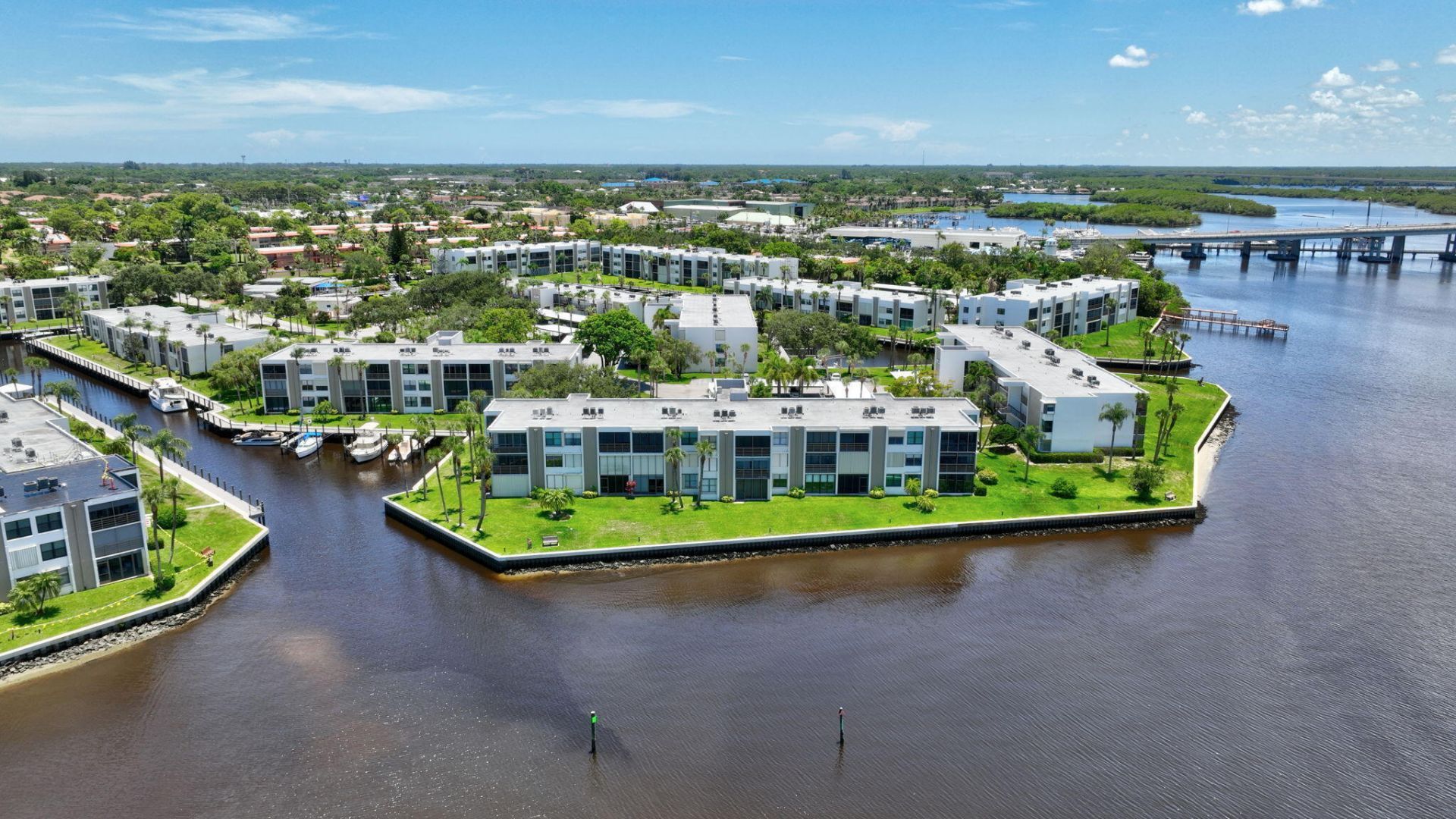 1950 SW Palm City Road, Unit 14-304, Stuart, FL 34994 Photo