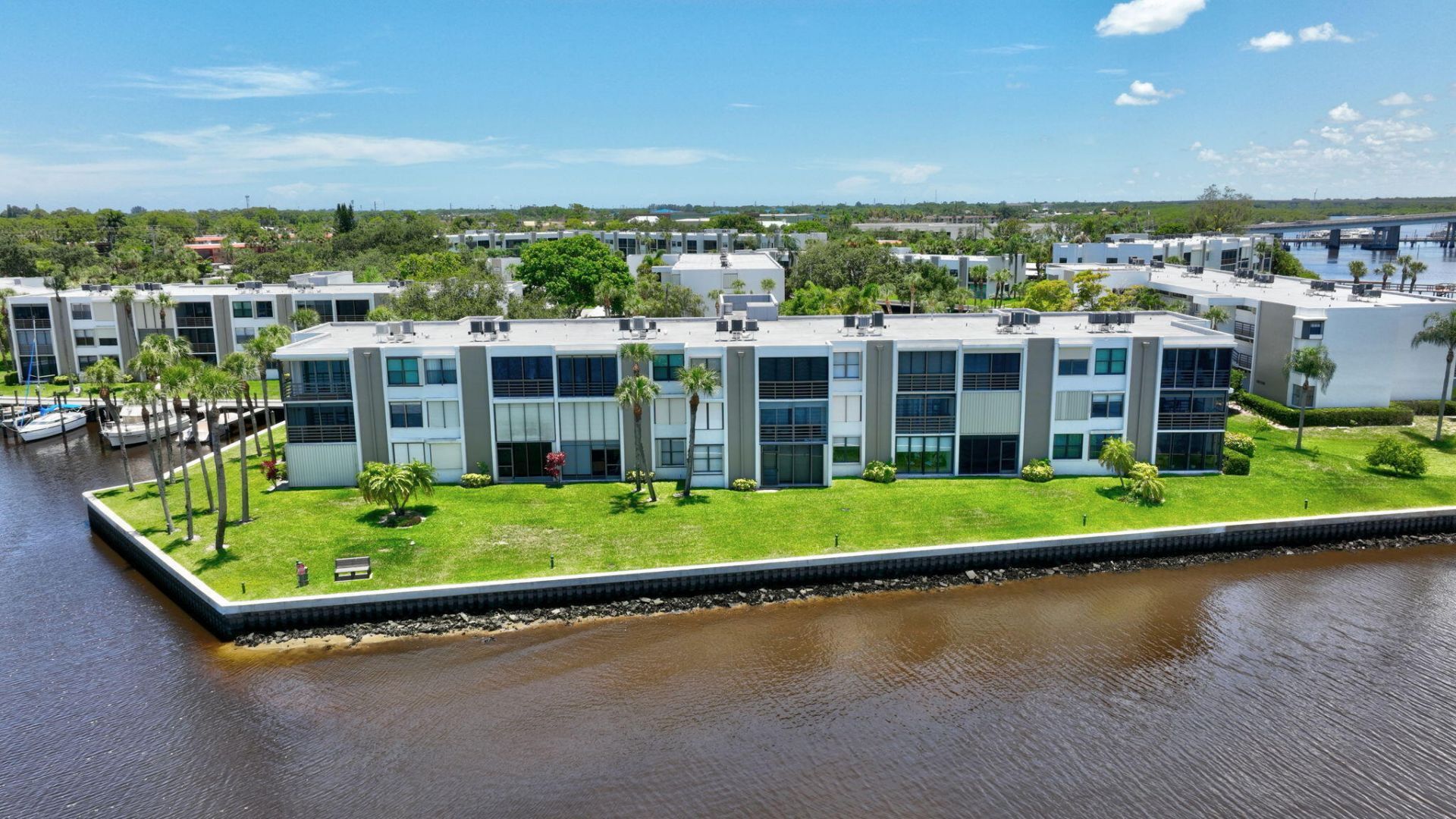 1950 SW Palm City Road, Unit 14-304, Stuart, FL 34994 Photo
