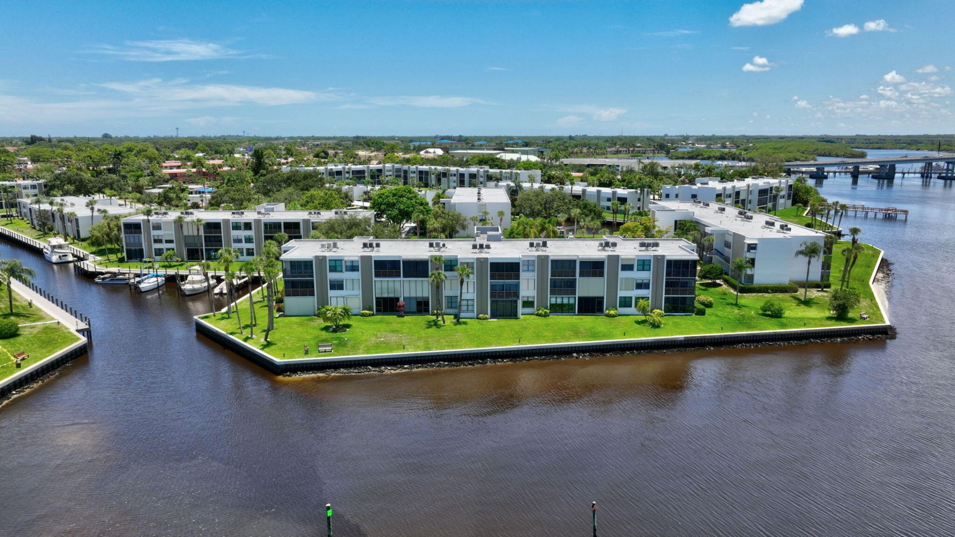 1950 SW Palm City Road, Unit 14-304, Stuart, FL 34994 Photo