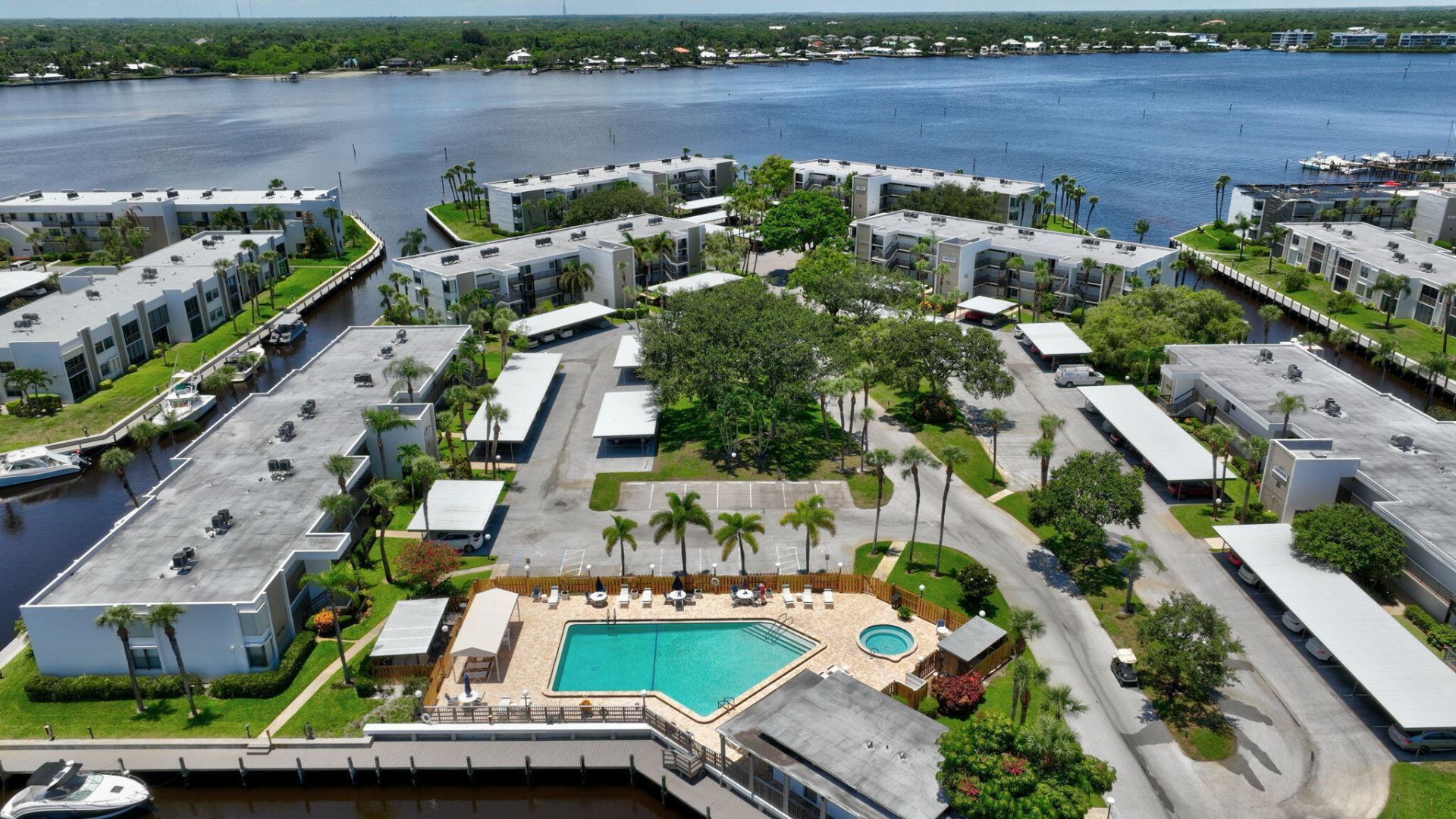 1950 SW Palm City Road, Unit 14-304, Stuart, FL 34994 Photo