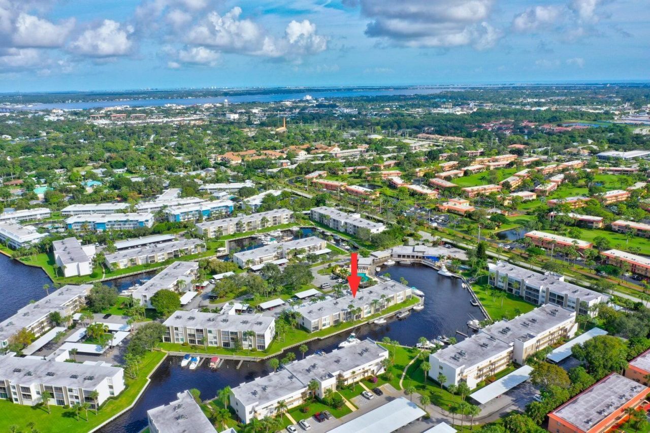 1950 SW Palm City Road, Unit 14-304, Stuart, FL 34994 Photo
