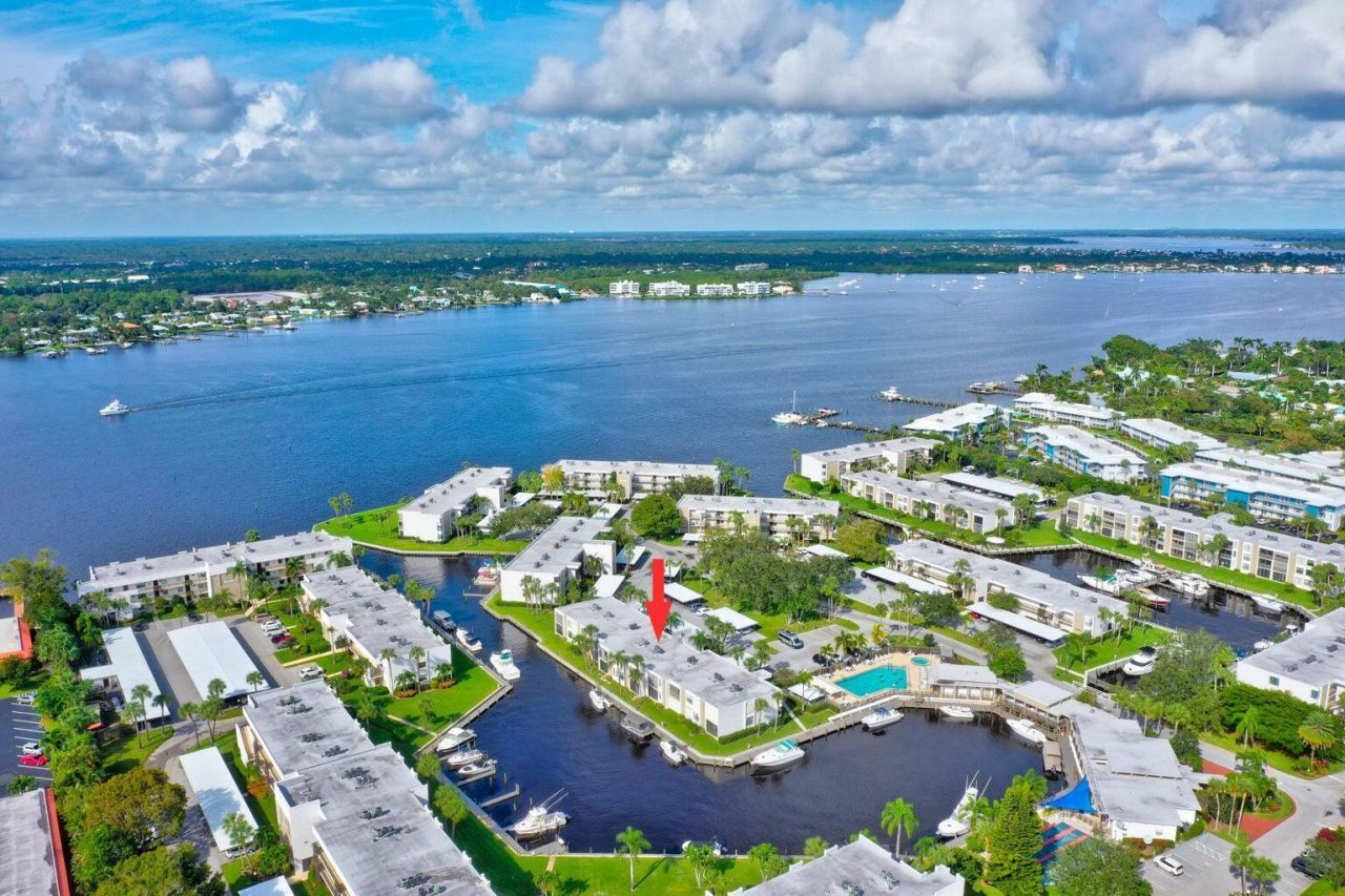 1950 SW Palm City Road, Unit 14-304, Stuart, FL 34994 Photo