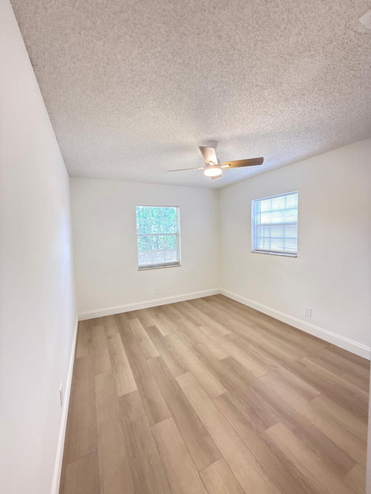 2630 W 28th Street, Riviera Beach, FL 33404 Photo