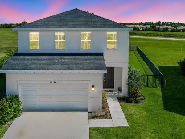 10739 SW Vasari Way, Port St. Lucie, FL 34987