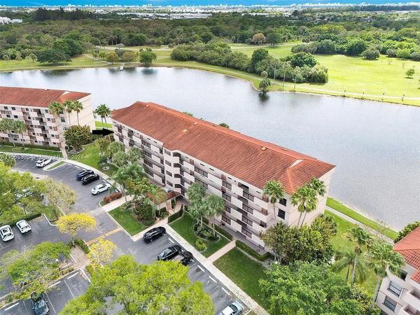 2767 Carambola Circle S, Unit 401, Coconut Creek, FL 33066