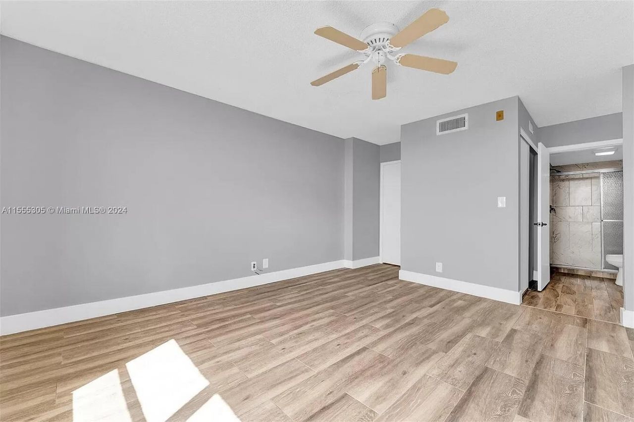 2767 Carambola Circle S, Unit 401, Coconut Creek, FL 33066 Photo