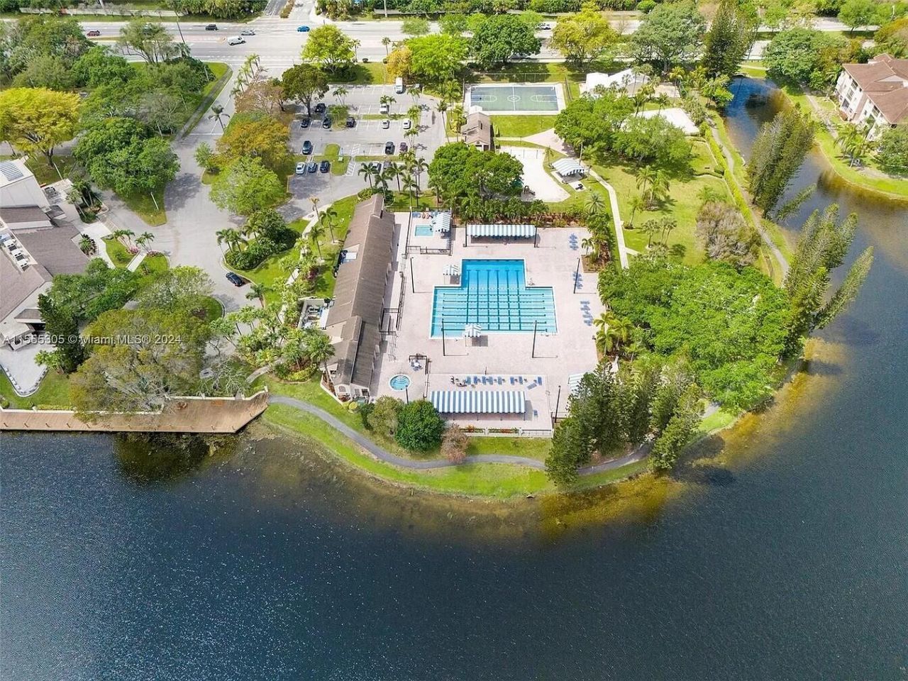 2767 Carambola Circle S, Unit 401, Coconut Creek, FL 33066 Photo