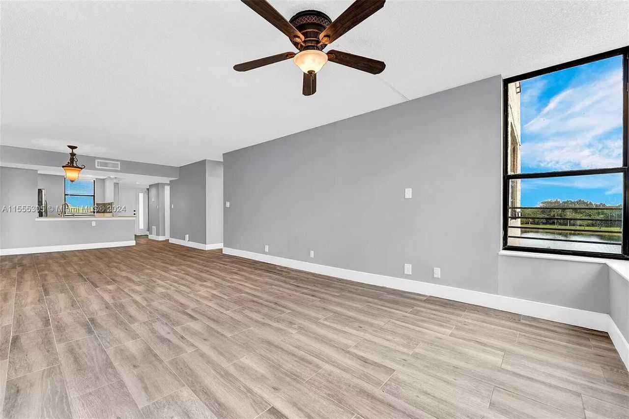 2767 Carambola Circle S, Unit 401, Coconut Creek, FL 33066 Photo