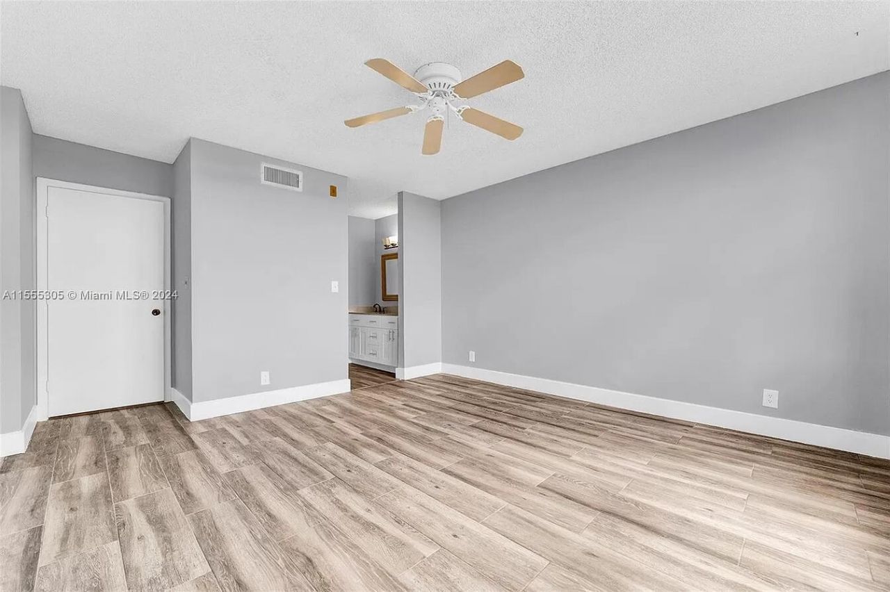 2767 Carambola Circle S, Unit 401, Coconut Creek, FL 33066 Photo