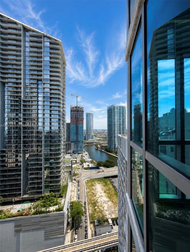 55 SE 6th St , Unit 2802, Miami, FL 33131 Photo