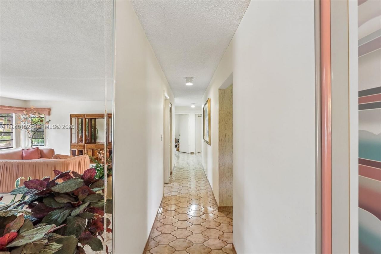 13394 SW 1st Ter , Miami, FL 33184 Photo