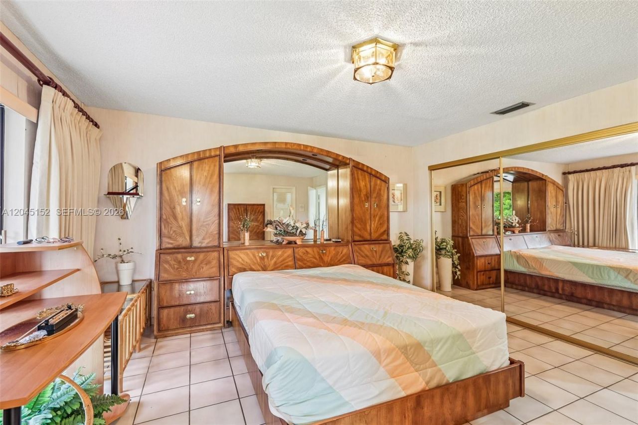 13394 SW 1st Ter , Miami, FL 33184 Photo